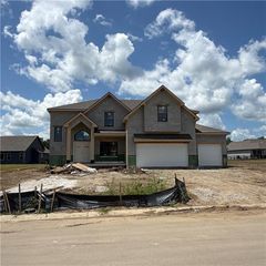 2334 Foxtail Drive, Kearney, MO 64060