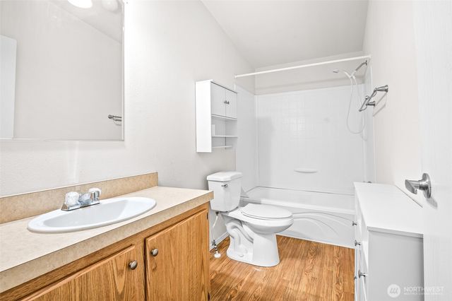 180 E Pine Street, Union, WA 98592