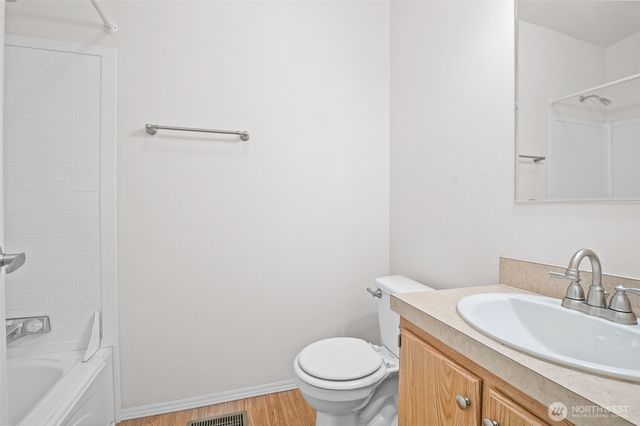 180 E Pine Street, Union, WA 98592