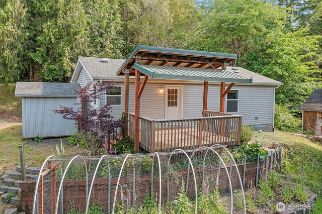 180 E Pine Street, Union, WA 98592
