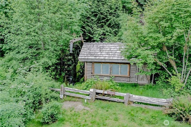 180 E Pine Street, Union, WA 98592
