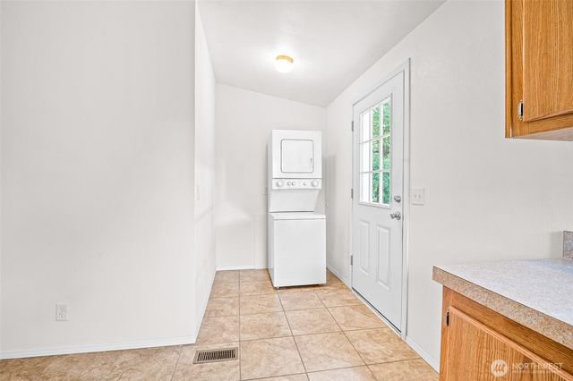 180 E Pine Street, Union, WA 98592