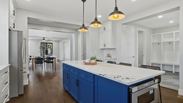 927 11th Ave, N, Nashville, TN 37208