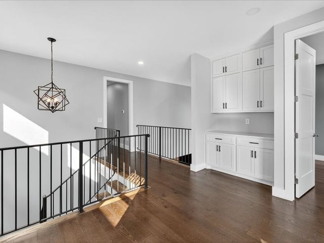 927 11th Ave, N, Nashville, TN 37208