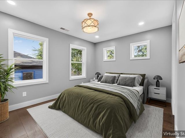 927 11th Ave, N, Nashville, TN 37208