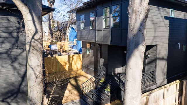 927 11th Ave, N, Nashville, TN 37208