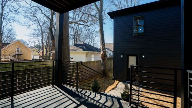 927 11th Ave, N, Nashville, TN 37208