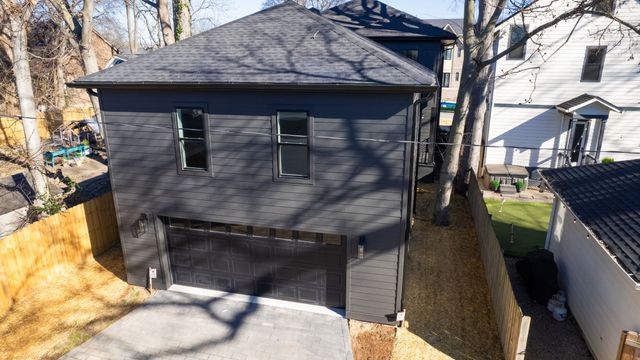 927 11th Ave, N, Nashville, TN 37208