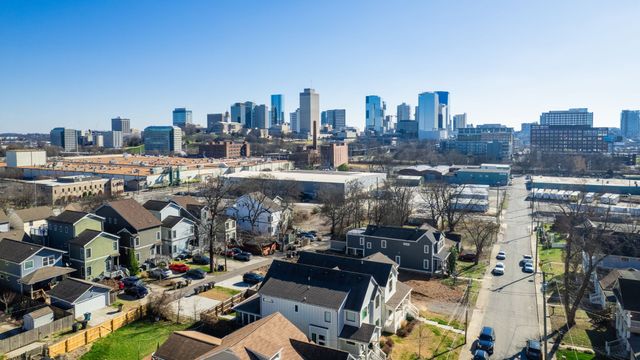927 11th Ave, N, Nashville, TN 37208