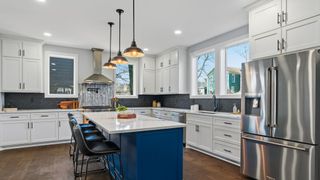 927 11th Ave, N, Nashville, TN 37208