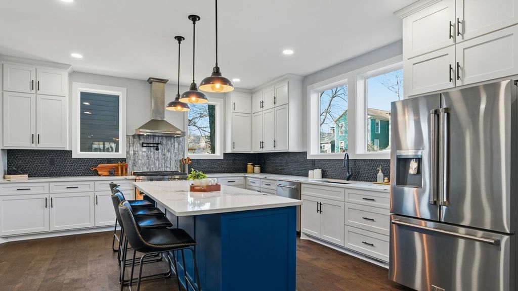 927 11th Ave, N, Nashville, TN 37208