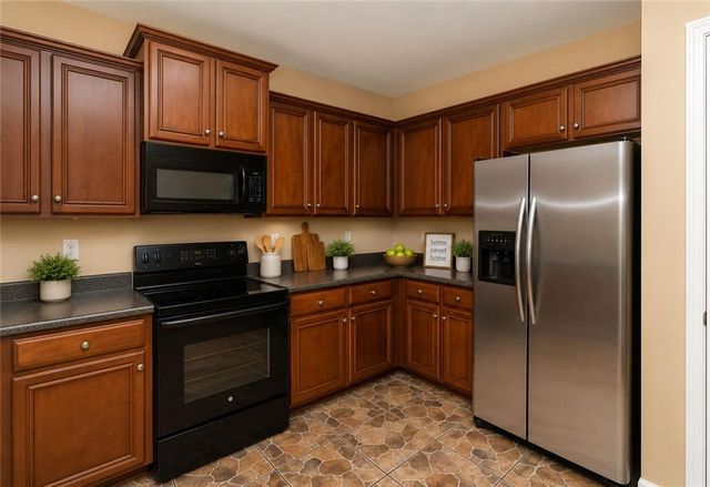 2039 Reavis Bluff, Conyers, GA 30012