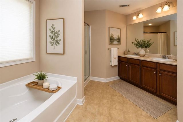 2039 Reavis Bluff, Conyers, GA 30012