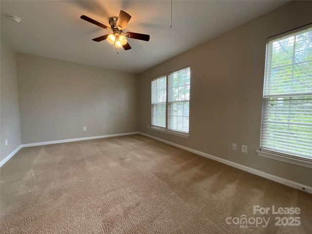 15626 King Louis Court, Charlotte, NC 28277