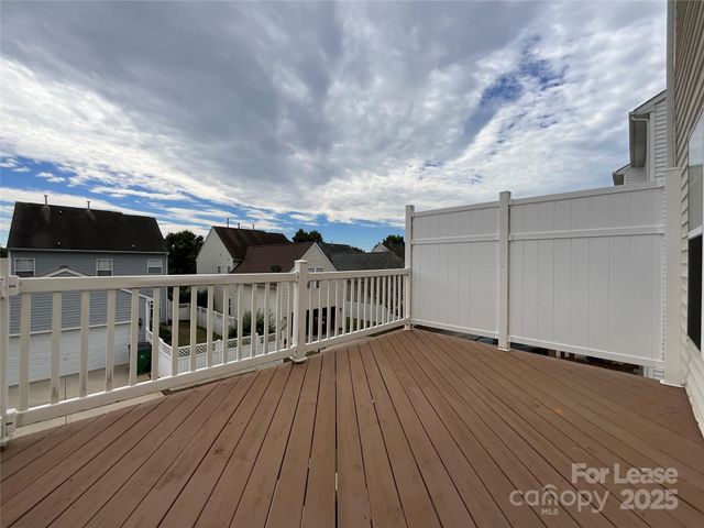 15626 King Louis Court, Charlotte, NC 28277