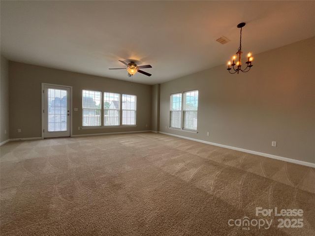 15626 King Louis Court, Charlotte, NC 28277