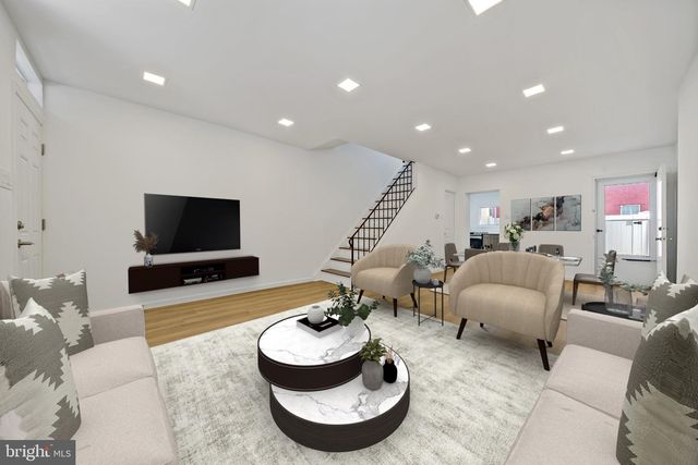 1910 CAMBRIDGE ST, Philadelphia, PA 19130
