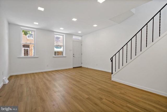 1910 CAMBRIDGE ST, Philadelphia, PA 19130