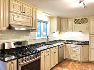 85 Alba Rd, Wellesley, MA 02481