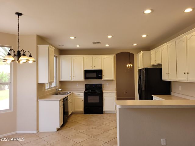 1270 W Flintlock Way, Chandler, AZ 85286