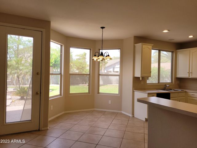 1270 W Flintlock Way, Chandler, AZ 85286