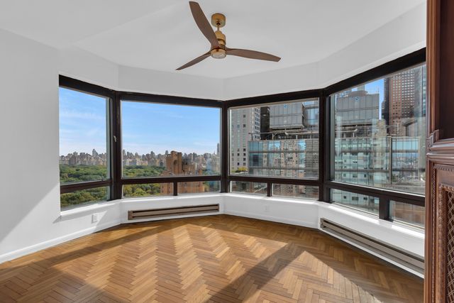 301 W 57th St Apt 28C, New York City, NY 10019