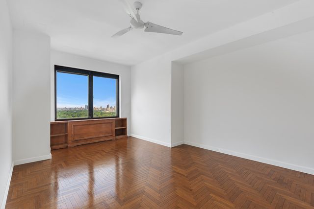 301 W 57th St Apt 28C, New York City, NY 10019