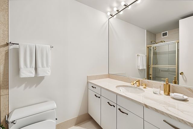 301 W 57th St Apt 28C, New York City, NY 10019