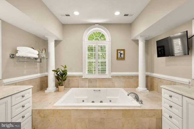 5501 MONTGOMERY ST, Chevy Chase, MD 20815
