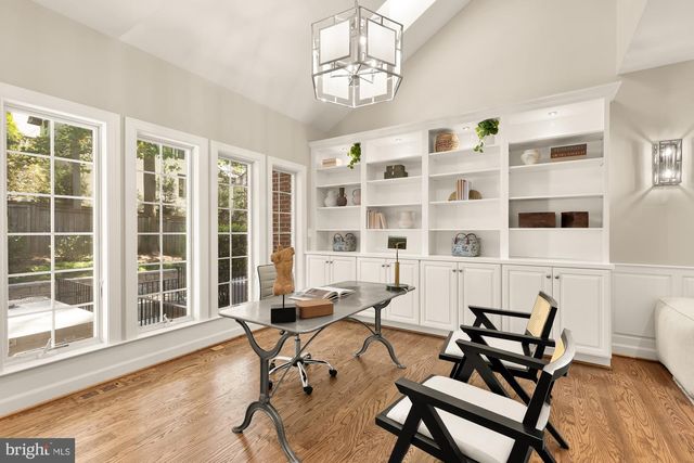 5501 MONTGOMERY ST, Chevy Chase, MD 20815