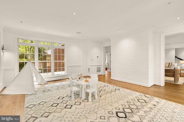 5501 MONTGOMERY ST, Chevy Chase, MD 20815
