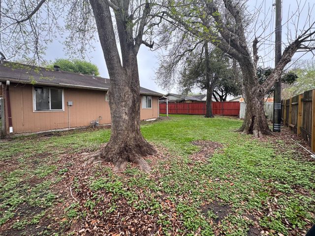 15814 Kenbriar Drive, Houston, TX 77489