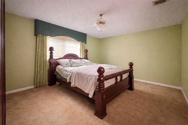 15814 Kenbriar Drive, Houston, TX 77489