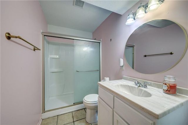 3725 N 152nd Court, Basehor, KS 66007