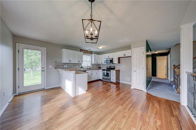 3725 N 152nd Court, Basehor, KS 66007