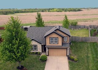 3725 N 152nd Court, Basehor, KS 66007