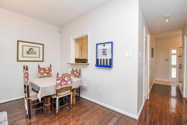 1044 Augusta Drive 1044, Houston, TX 77057