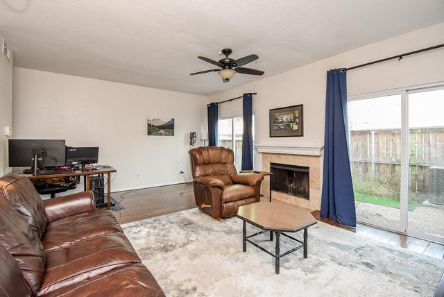 1044 Augusta Drive 1044, Houston, TX 77057