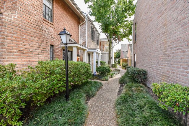 1044 Augusta Drive 1044, Houston, TX 77057