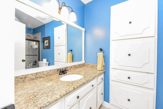 1044 Augusta Drive 1044, Houston, TX 77057