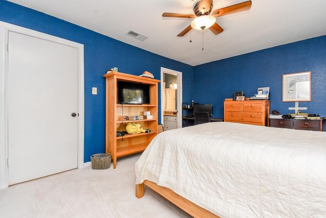 1044 Augusta Drive 1044, Houston, TX 77057
