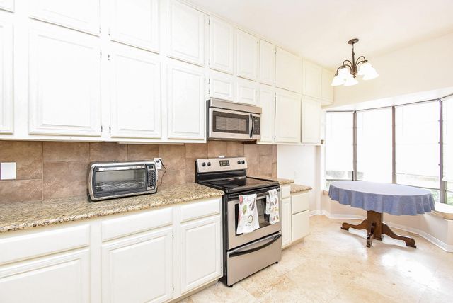 1044 Augusta Drive 1044, Houston, TX 77057