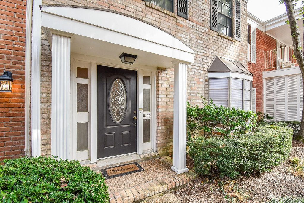 1044 Augusta Drive 1044, Houston, TX 77057