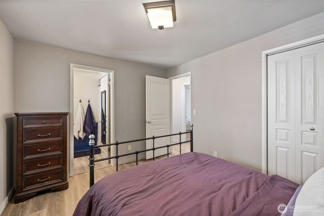 14225 104th Avenue NE, Kirkland, WA 98034