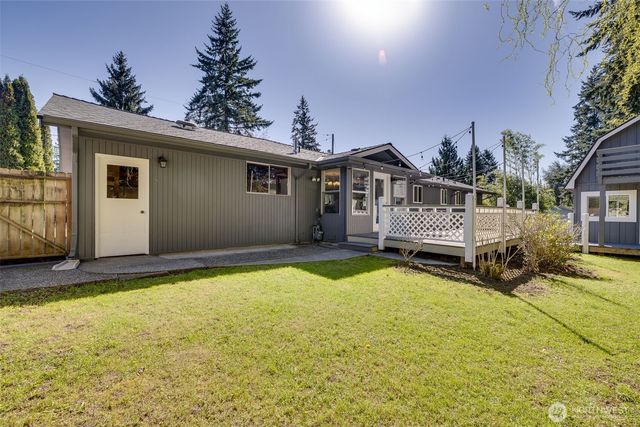 14225 104th Avenue NE, Kirkland, WA 98034