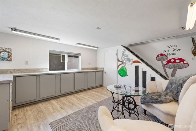 14225 104th Avenue NE, Kirkland, WA 98034