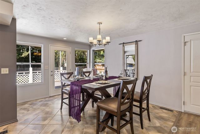 14225 104th Avenue NE, Kirkland, WA 98034