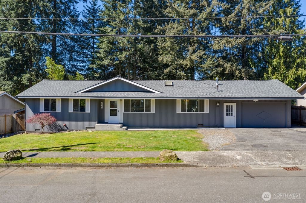 14225 104th Avenue NE, Kirkland, WA 98034