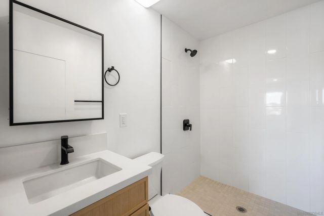 3730 Acacia St, San Diego, CA 92113