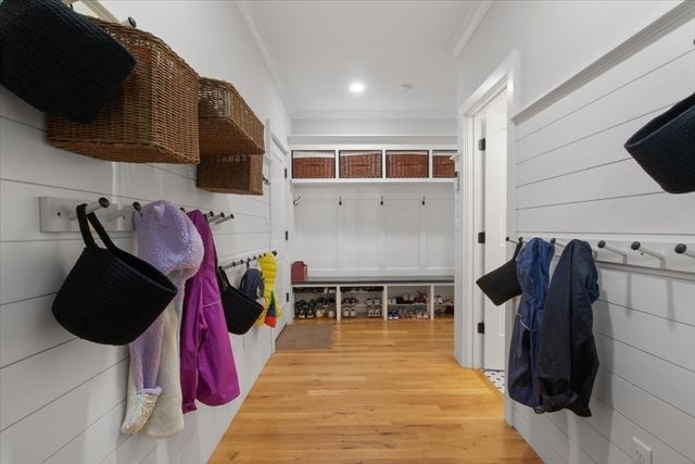 1 Norway Farms Dr, Norfolk, MA 02056